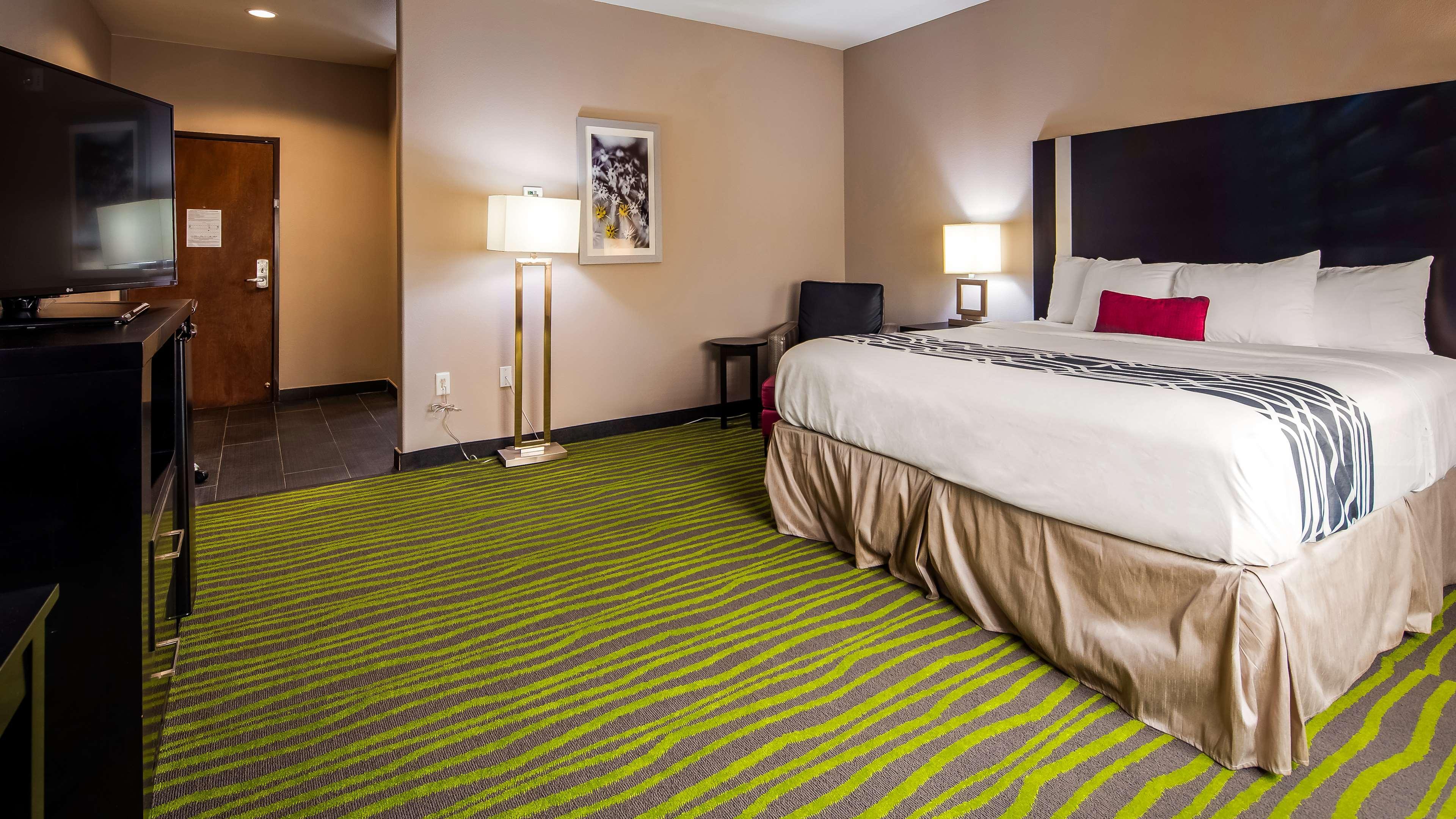 Western Inn&suites Dilley